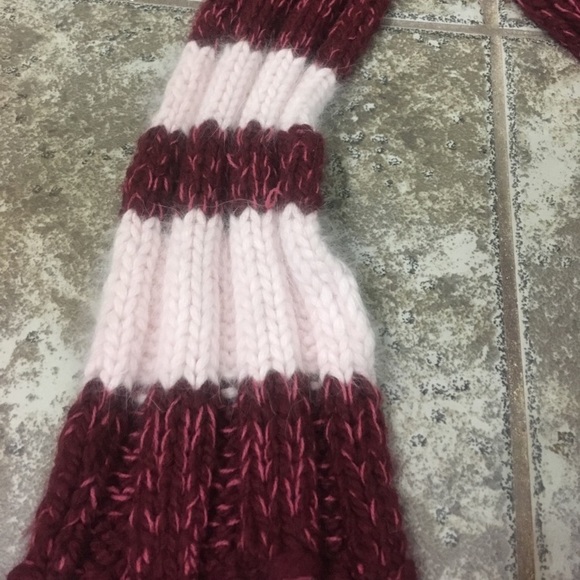 Old Navy long knit scarf - Picture 6 of 6